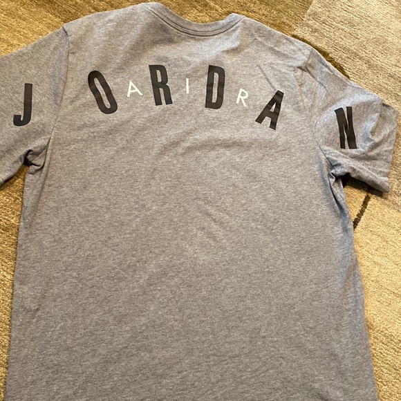 ~Air Jordan~ Gray T-Shirt - Picture 4 of 6